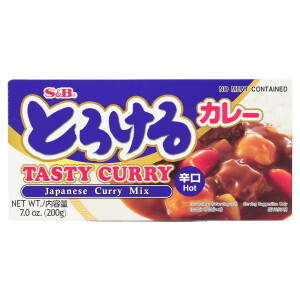S&B Japan Currypaste scharf Torokeru Curry Hot 200g